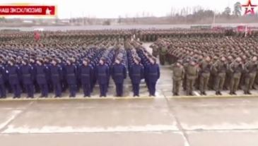 40 000 военни ще участват в парадите на 9 май (видео)