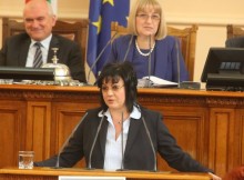 Корнелия Нинова: Против сме не само промяната в кабинета, против сме и това правителство. Изходът е предсрочни избори