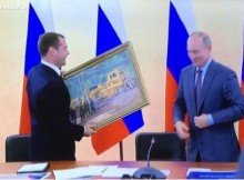 Путин подари на Медведев картината "В цеха" за рождения му ден