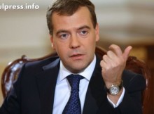 Извънредно от Москва! Евакуираха Медведев заради взривове (СНИМКИ/ВИДЕО)