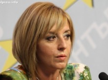 Мая Манолова от Харманли: Маскимално ускоряване на процедурите за извеждане на чужденците