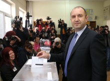 Ген. Румен Радев: Гласувах за това хората да вземат демокрацията в свои ръце