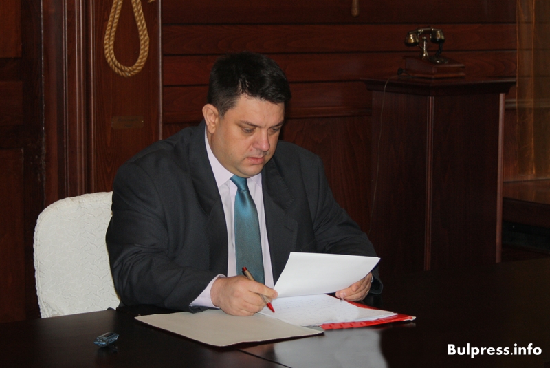 Депутатът Атанас Зафиров с приемен ден в Черноморец