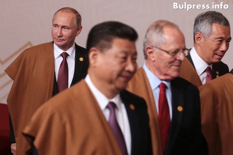 САЩ напускат ТТП, експерти виждат нови перспективи за Русия