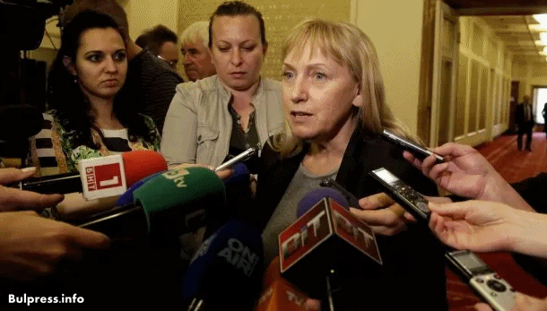 Елена Йончева: Община Хасково е подчинена на роднини и близки на Делян Добрев