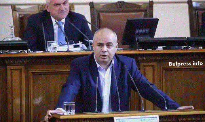 Георги Свиленски: Откакто внесохме вота на недоверие, управляващите започнаха да признават, че в България има корупция