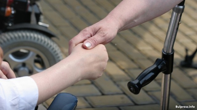 БСП подкрепя исканията и протеста на хората с увреждания