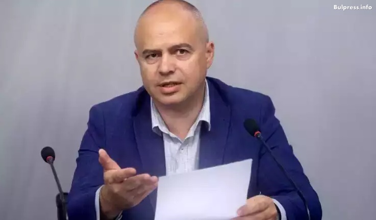 Георги Свиленски: Българските превозвачи бяха предадени от премиера и министъра на транспорта