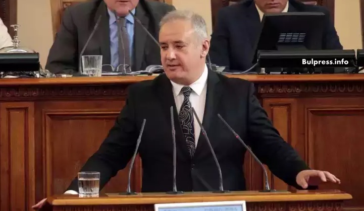 Атанас Костадинов: Трябва да отпадне мораториумът върху АЕЦ "Белене"