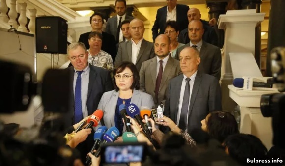 Корнелия Нинова: Искаме оставката на правителството, то не може да се справи с катастрофалното състояние на здравеопазването