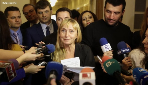 Елена Йончева: Протестът на Камарата на строителите е безпрецедентен. Това беше демонстранция на Борисов срещу опозицията