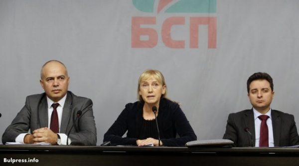 Елена Йончева: Схемата на правителството за голямото ужилване на българския данъкоплатец е в ход