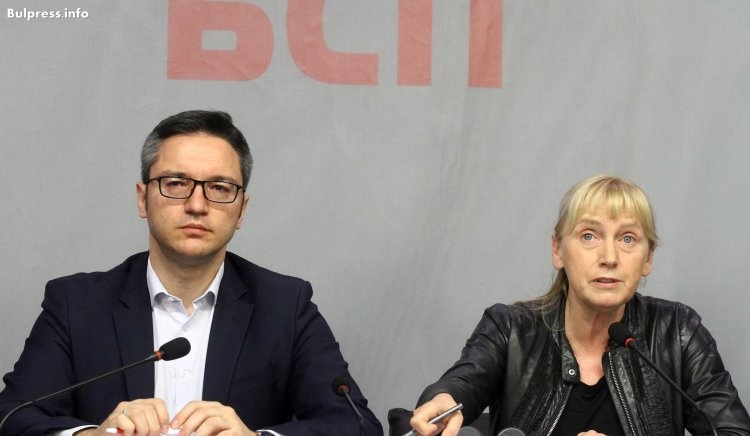 Елена Йончева: Обществената поръчка за изграждане на бежански центрове да бъде отменена Мар 24, 2019