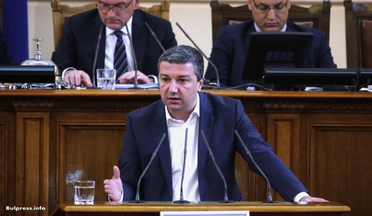 Драгомир Стойнев: БСП няма място в парламента докато в него не се обсъжда дневният ред на обществото